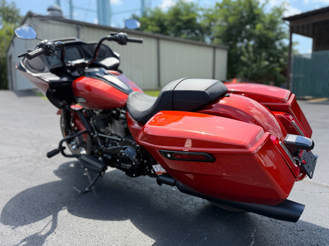 Road Glide®