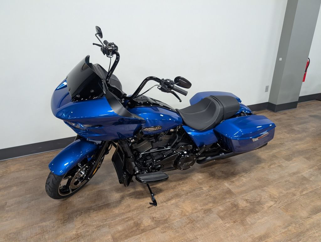 Road Glide®