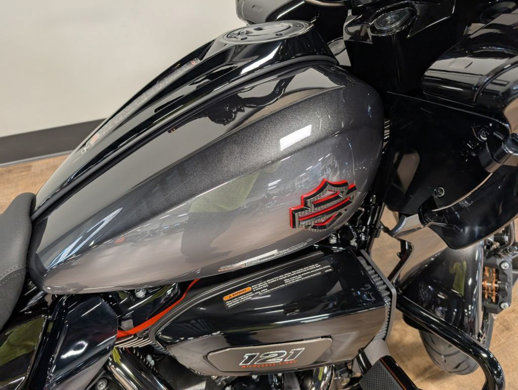 CVO® Road Glide®