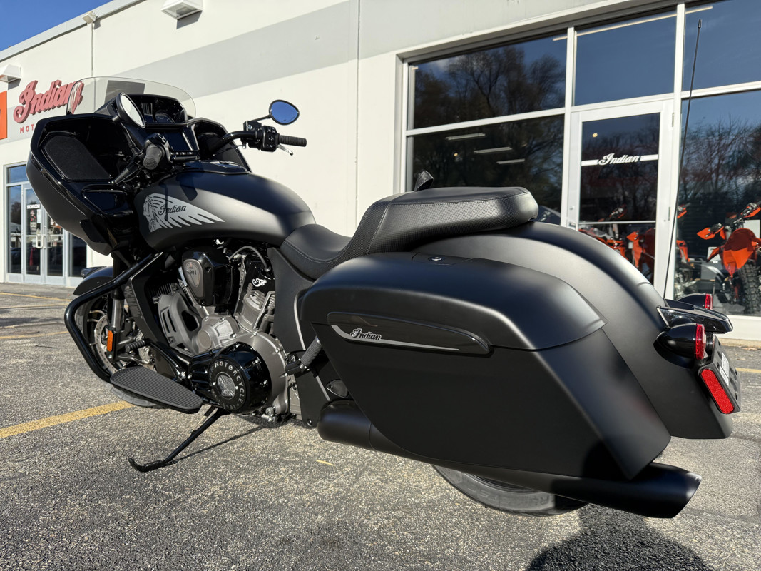 Challenger Dark Horse