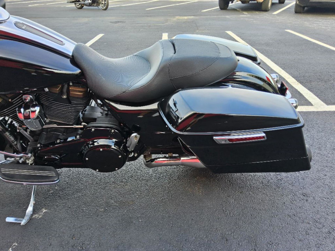 Road Glide®