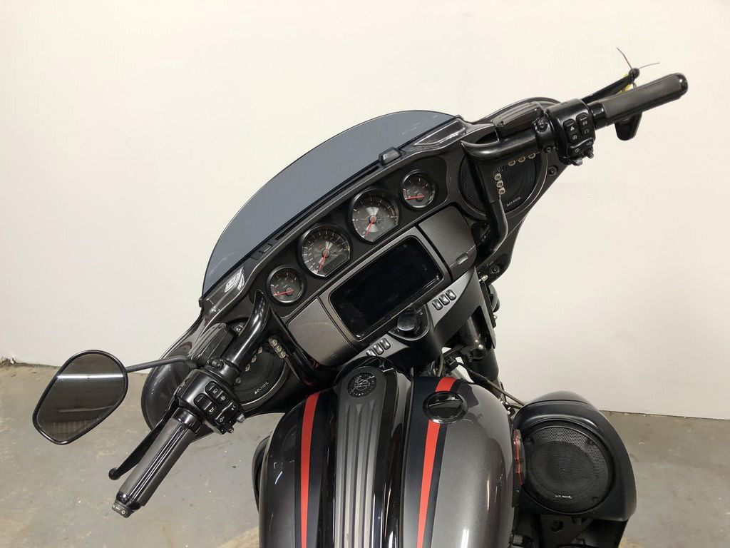 CVO® Street Glide®