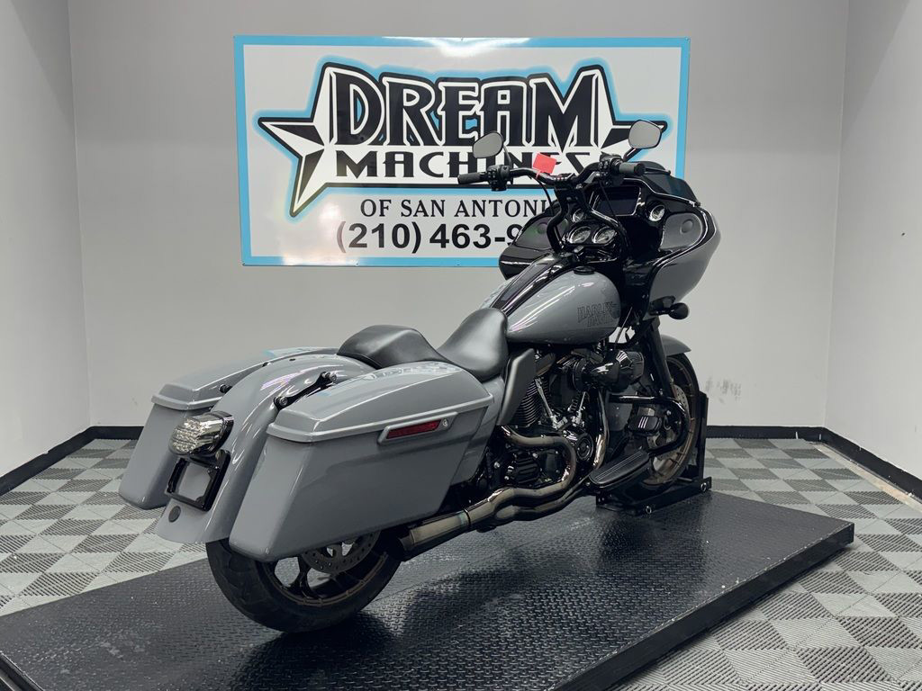 Road Glide® ST