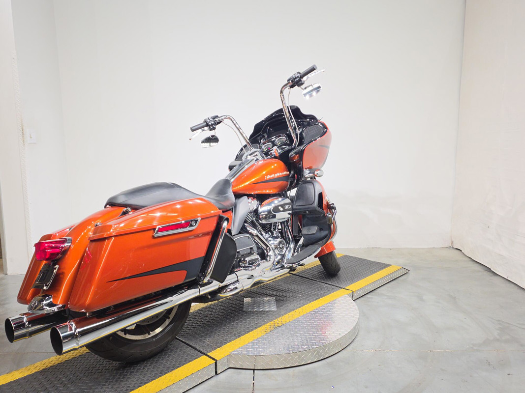 Road Glide® Ultra