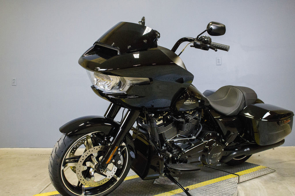 Road Glide®