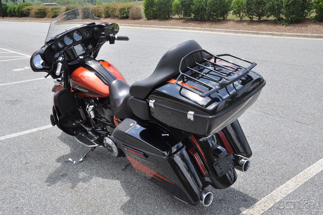 CVO® Street Glide®