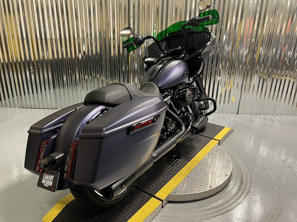 Road Glide®