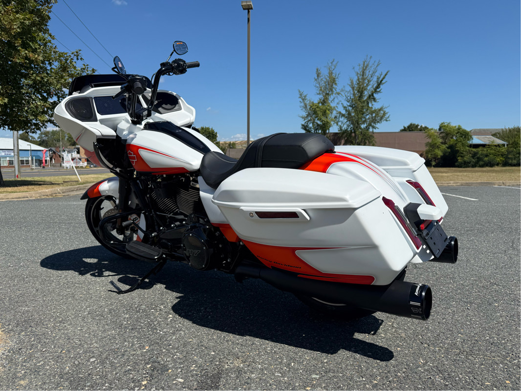 Road Glide®