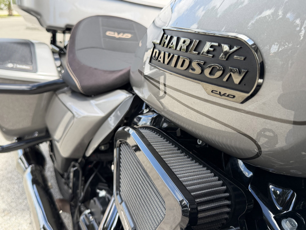 CVO® Street Glide®