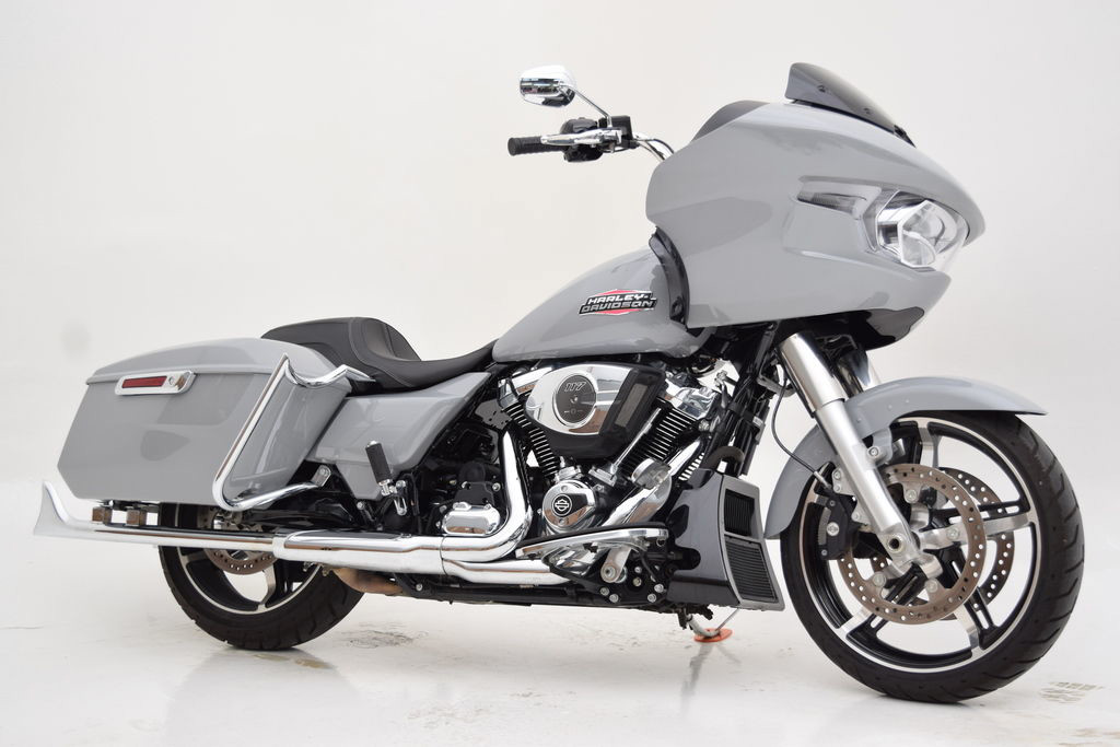 Road Glide®