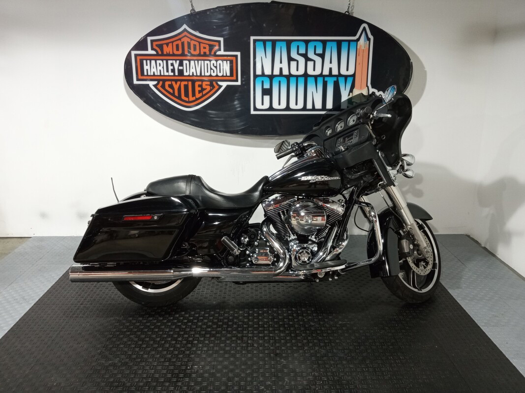 Street Glide®