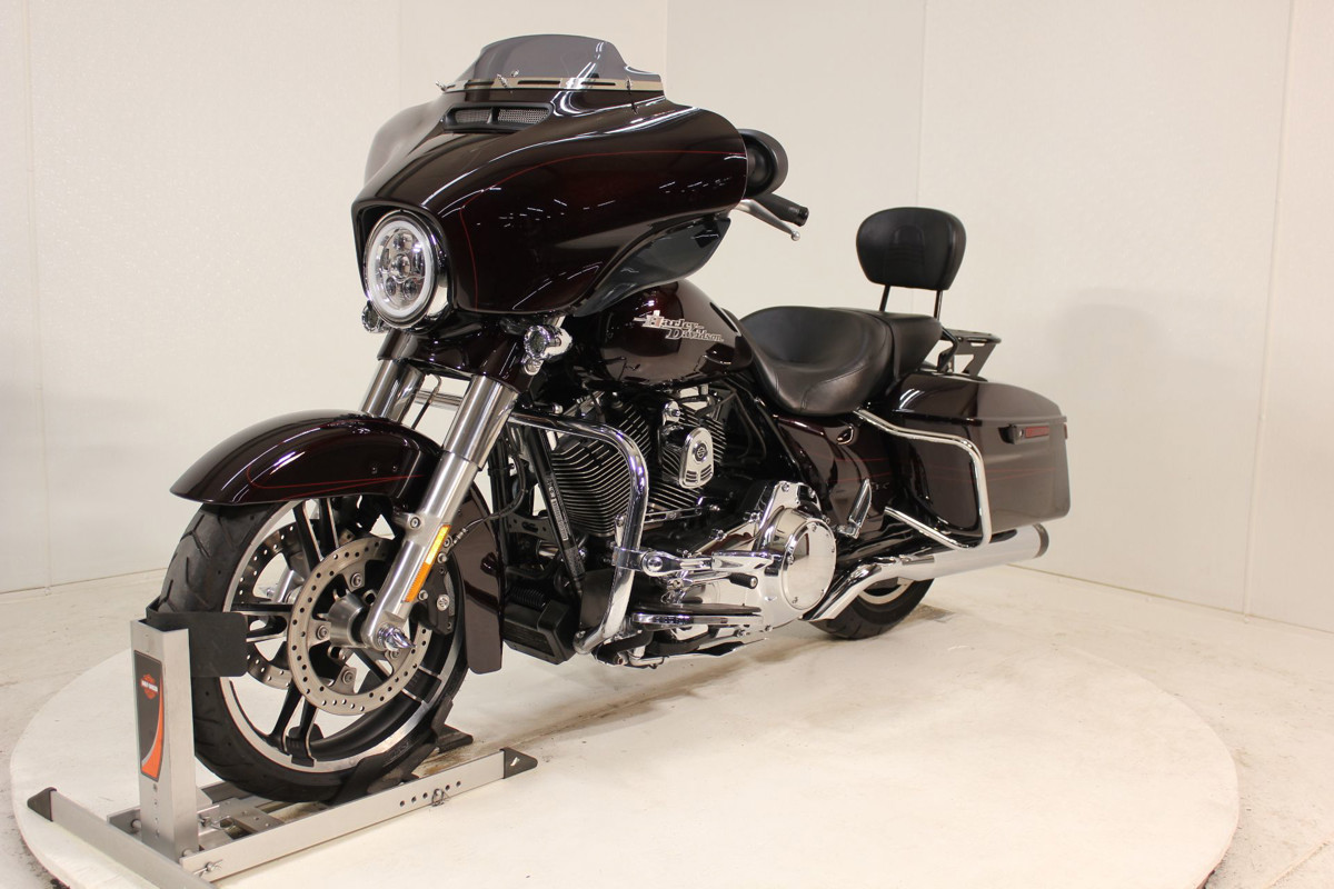 Street Glide® Special