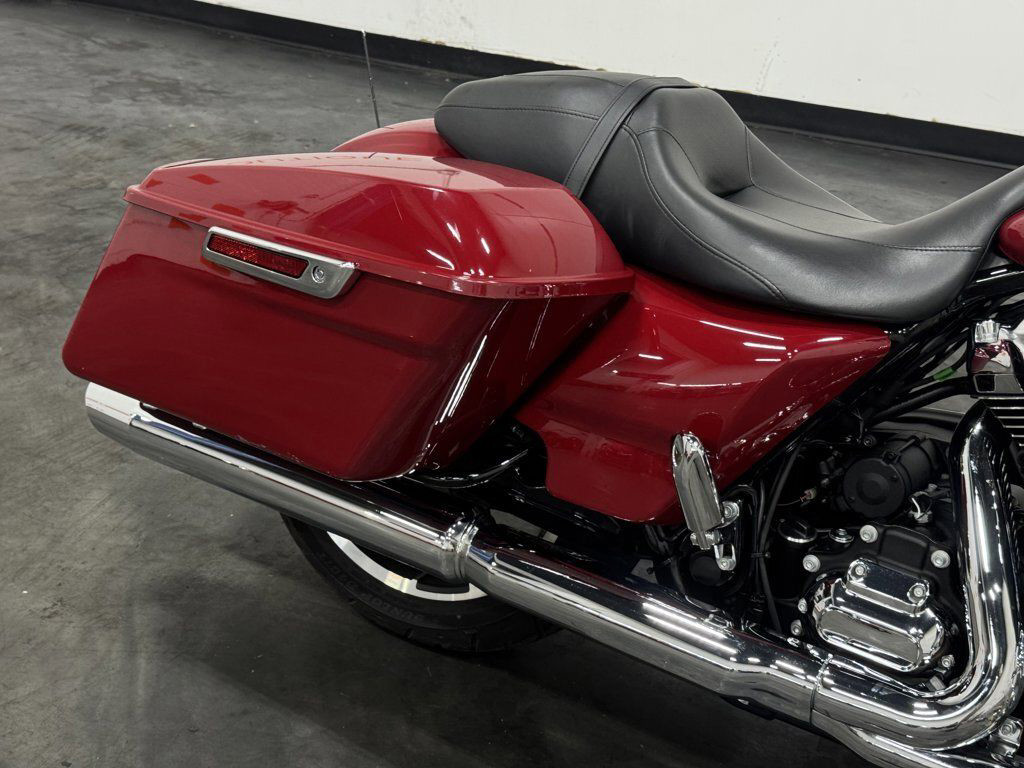 Street Glide®
