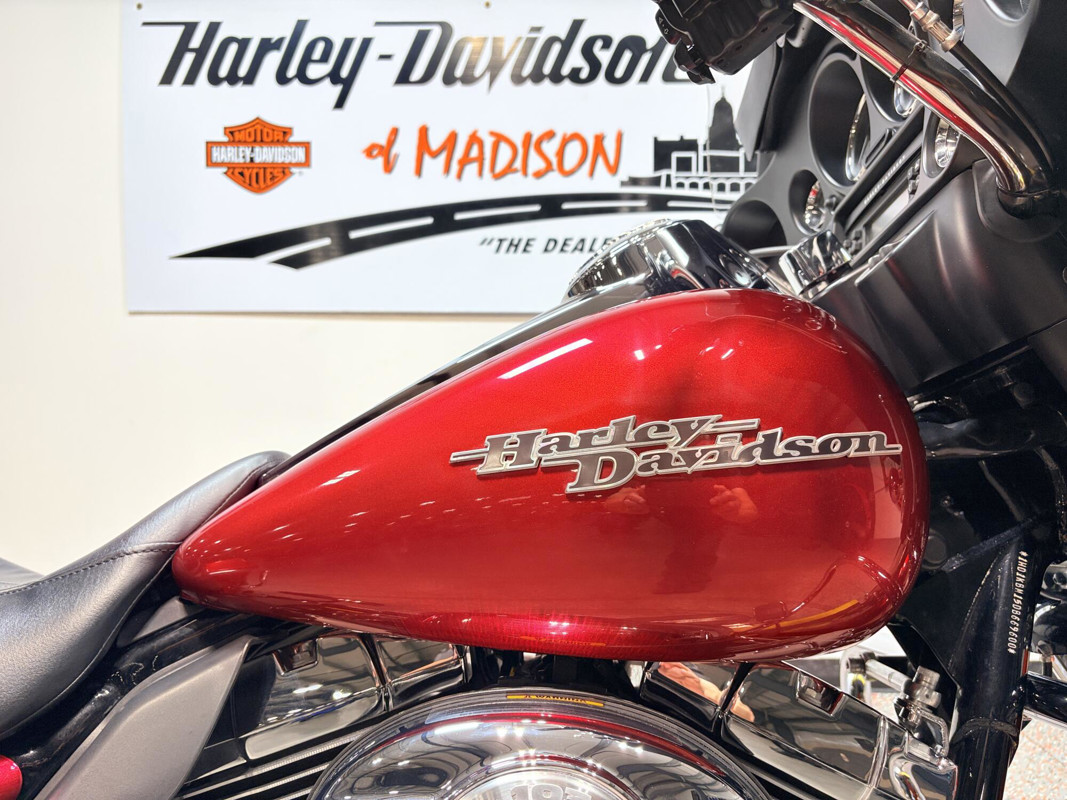 Street Glide®