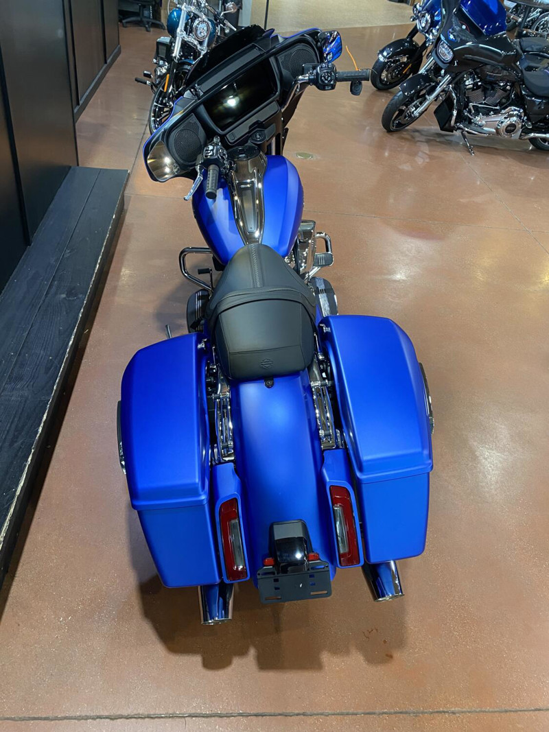 Street Glide®