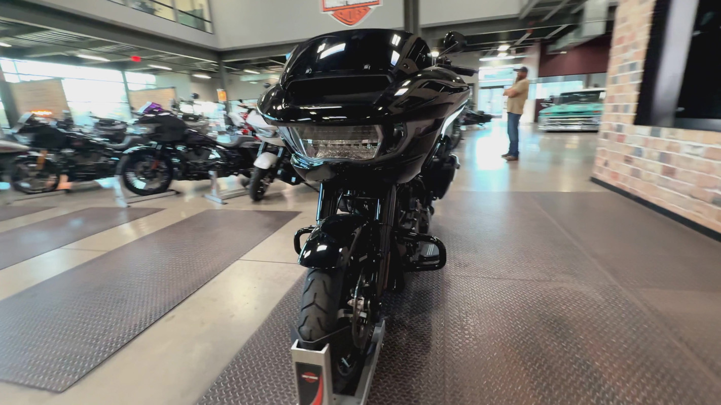 Road Glide®
