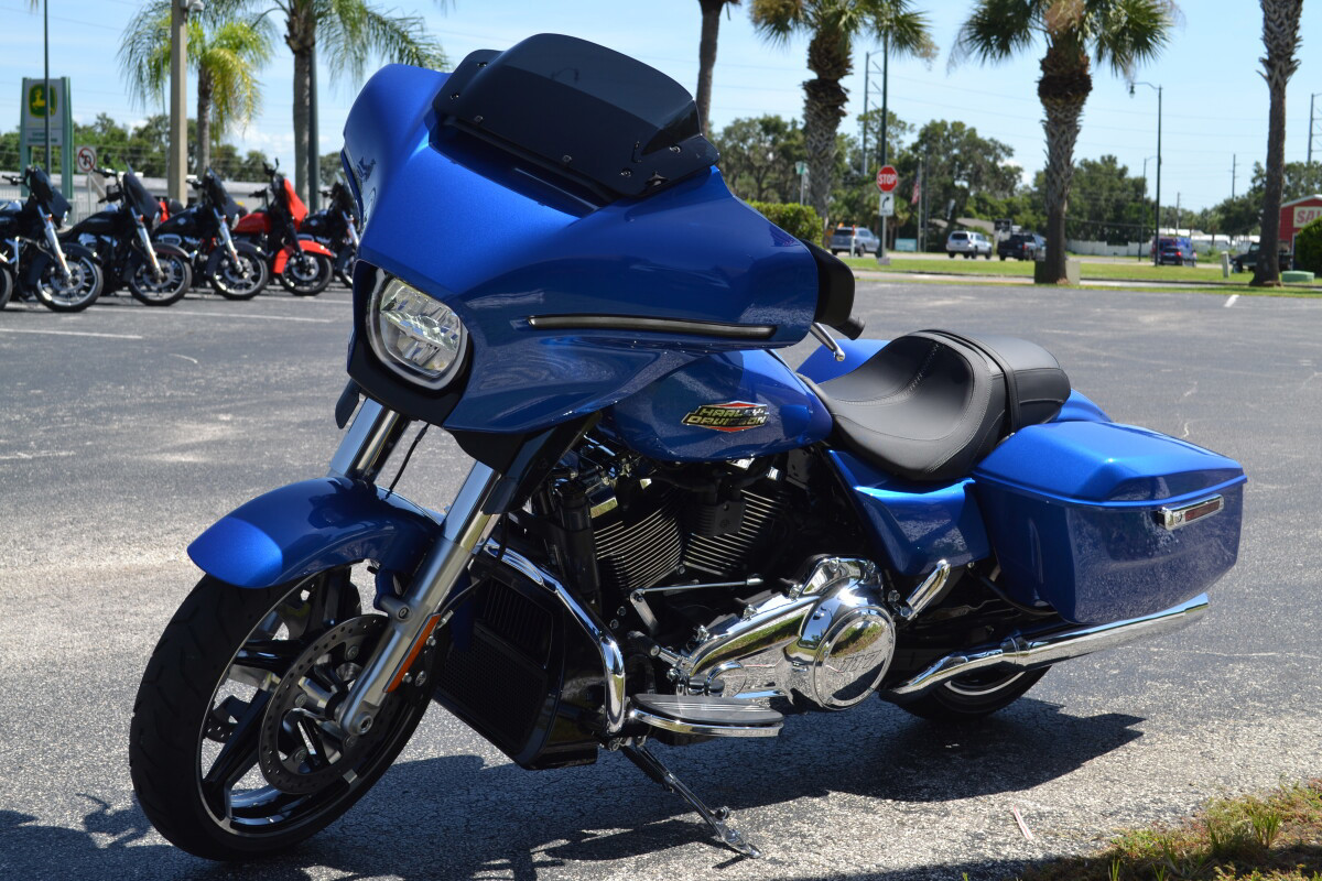 Street Glide®