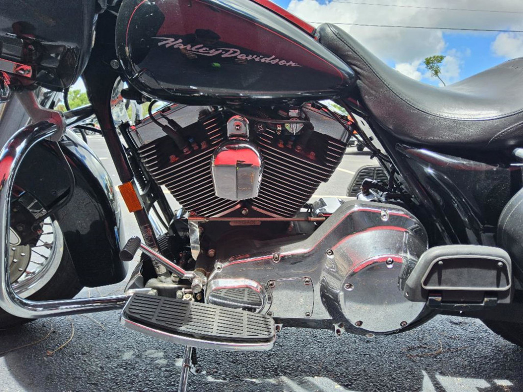 Road Glide®