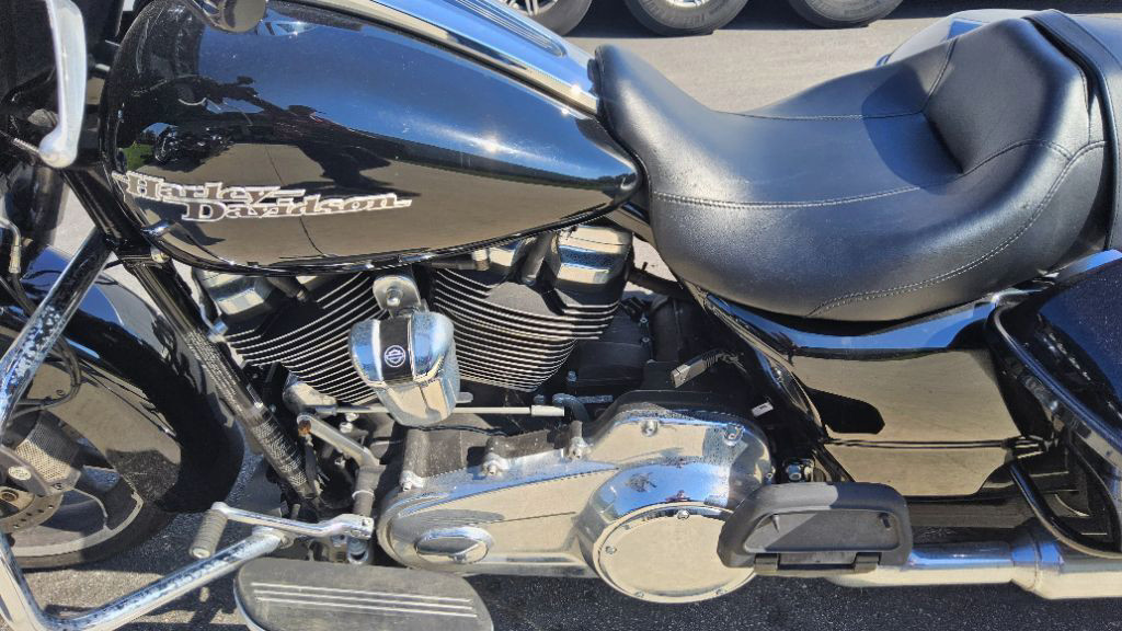 Street Glide®