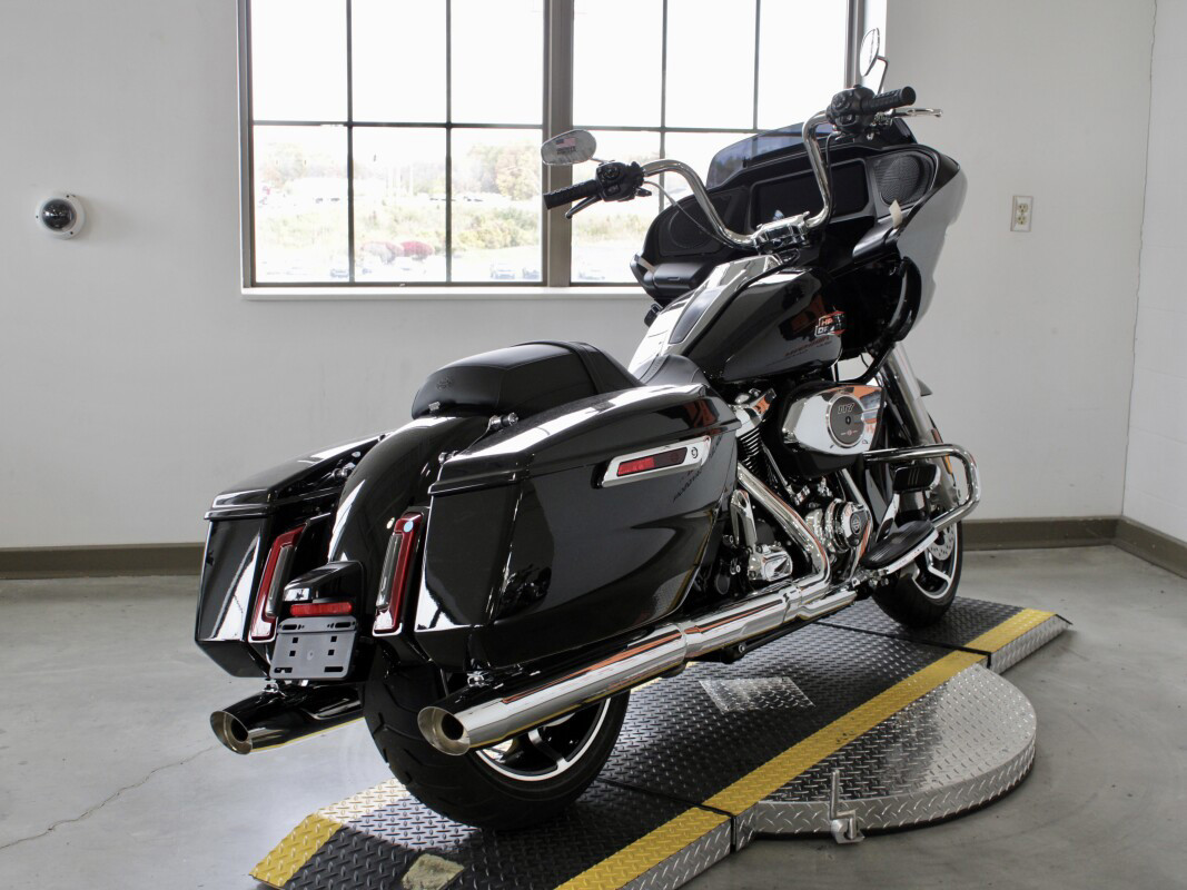 Road Glide®