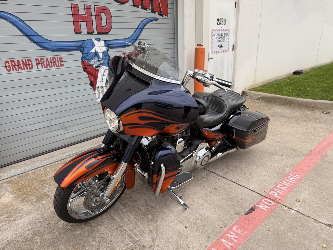 CVO® Street Glide®