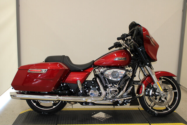 Street Glide®