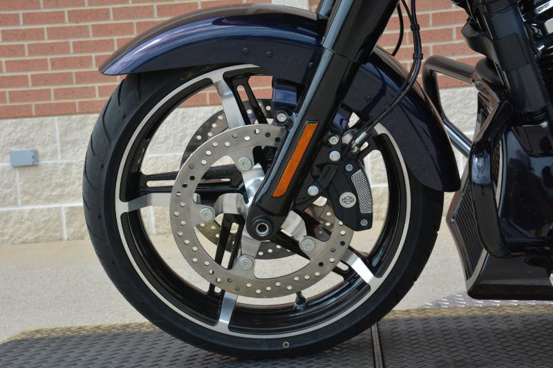 Road Glide®