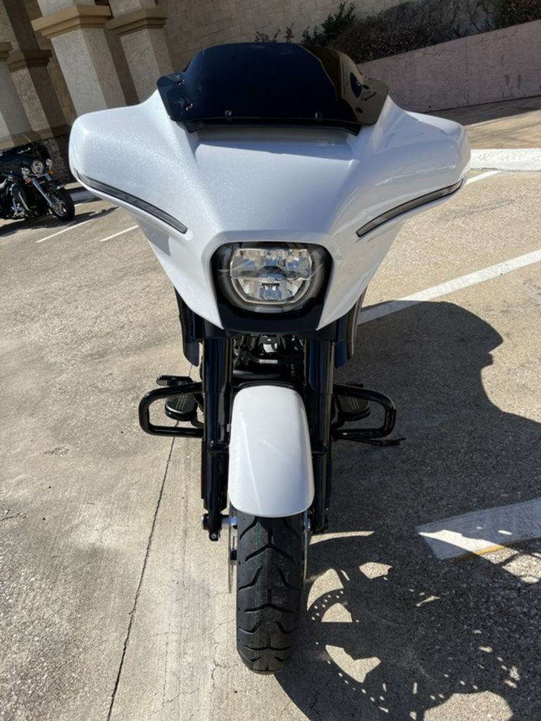 Street Glide®