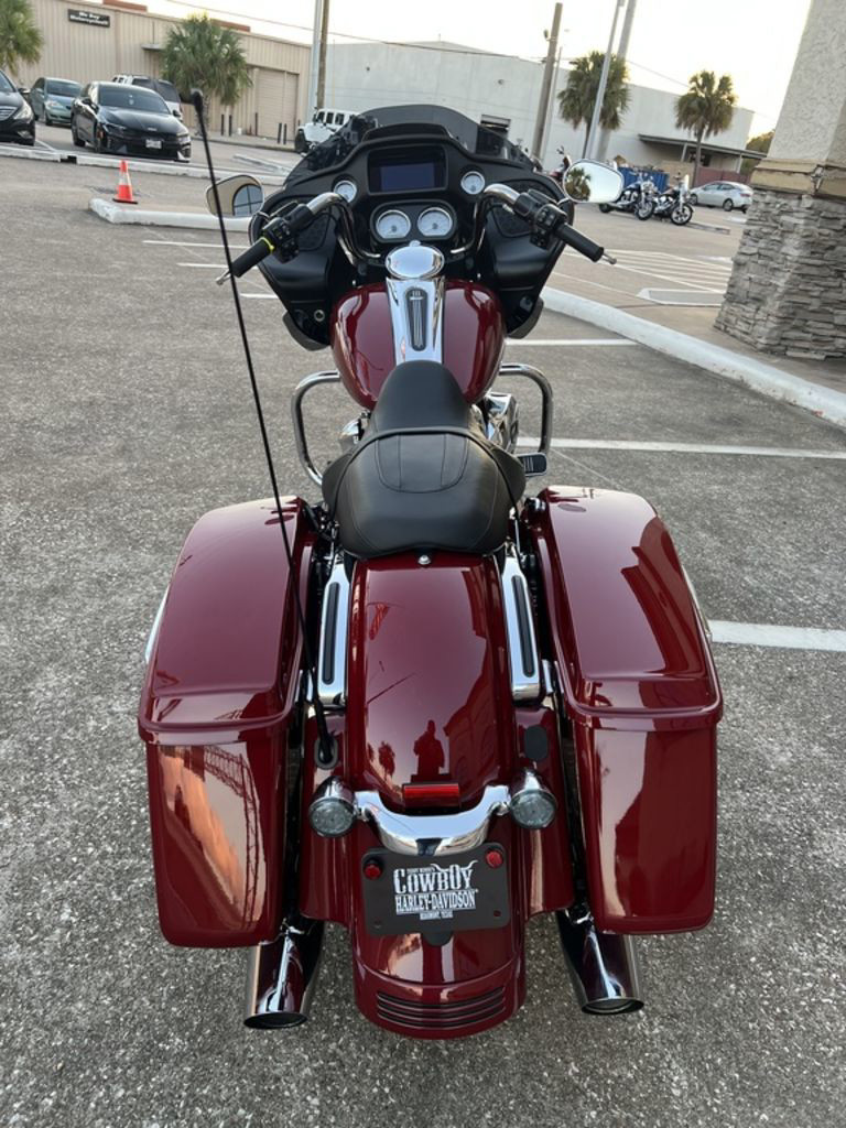 Road Glide®