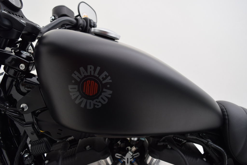 Iron 883®
