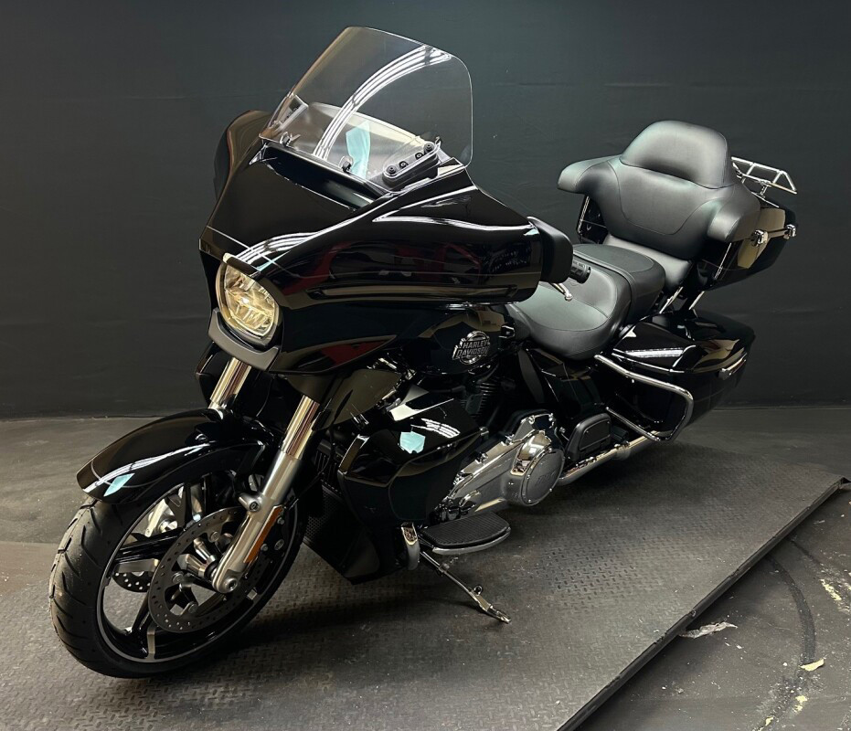 Street Glide® Ultra