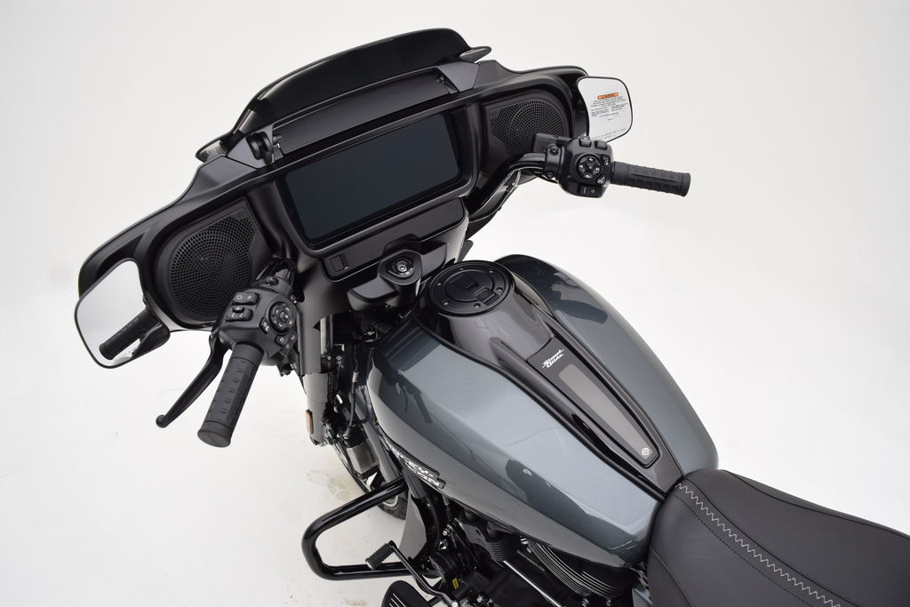 Street Glide®