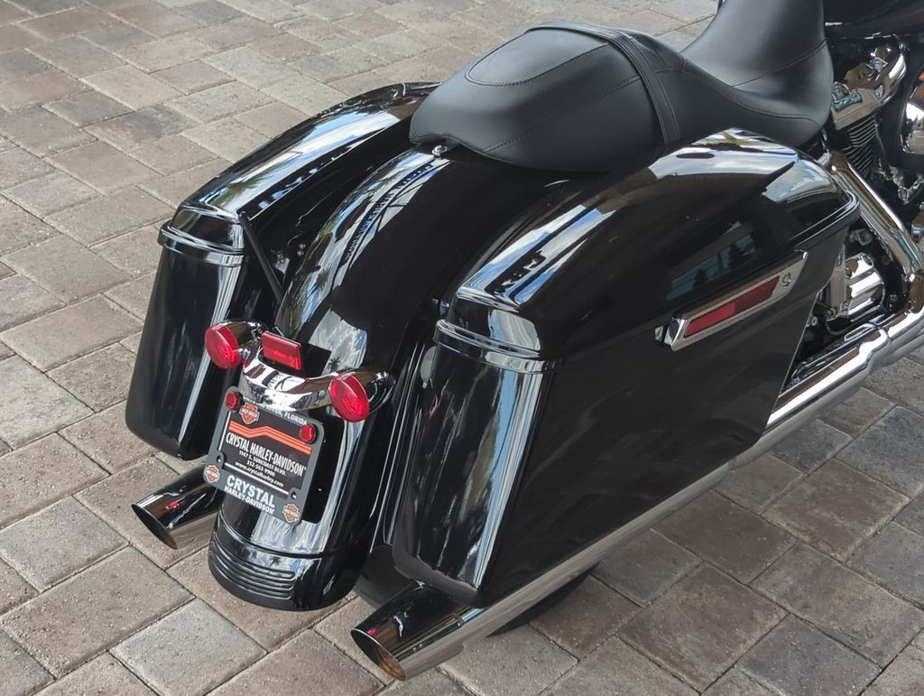Road Glide®