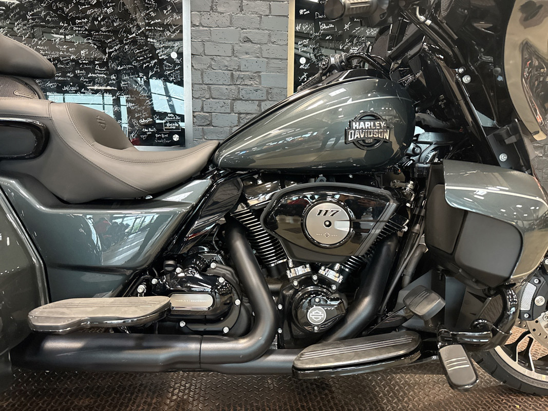 Street Glide® 3 Limited