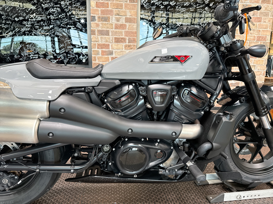 Sportster® S