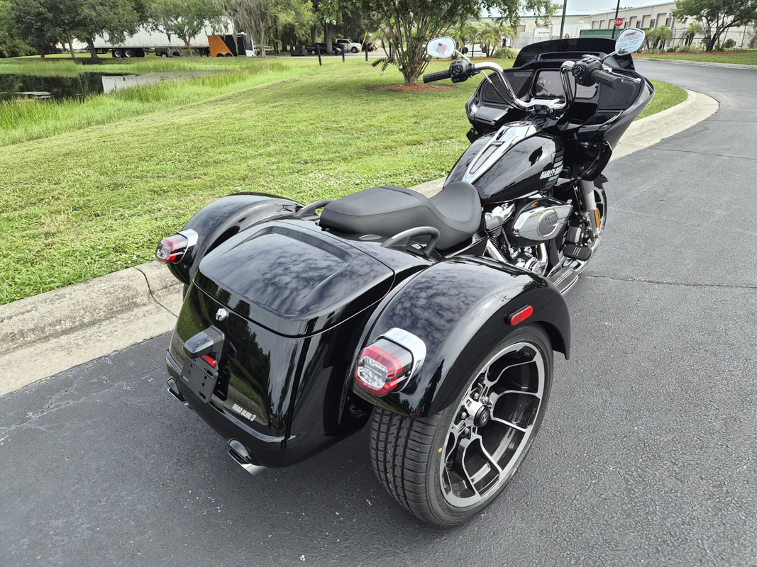 Road Glide® 3