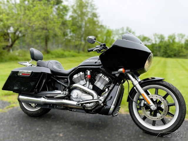 V-Rod® - Black Frame
