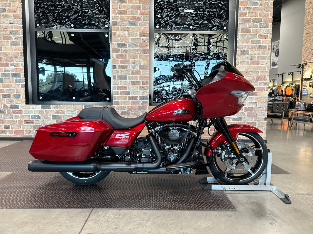 Road Glide®