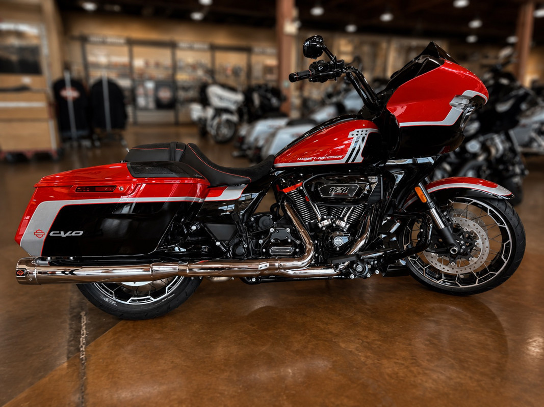 CVO® Road Glide®