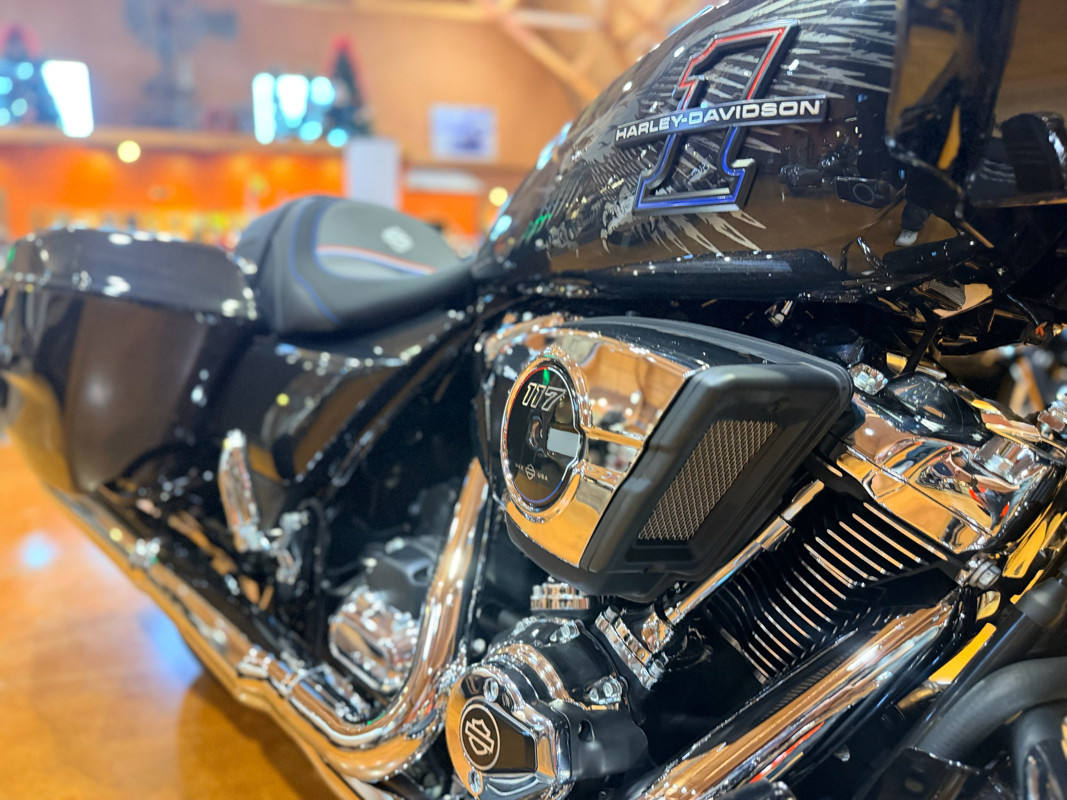Road Glide®