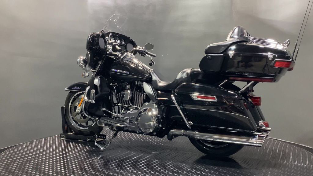 Electra Glide® Ultra Limited® Low
