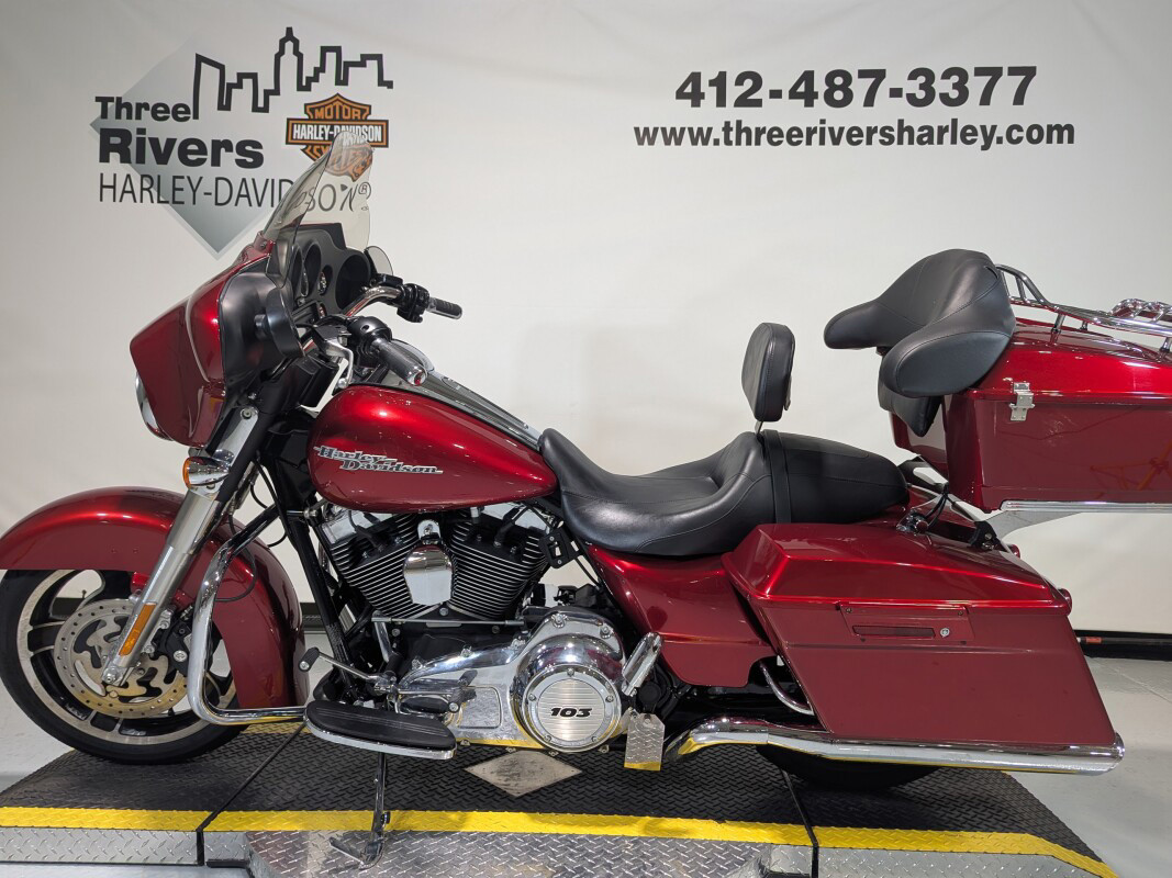 Street Glide®