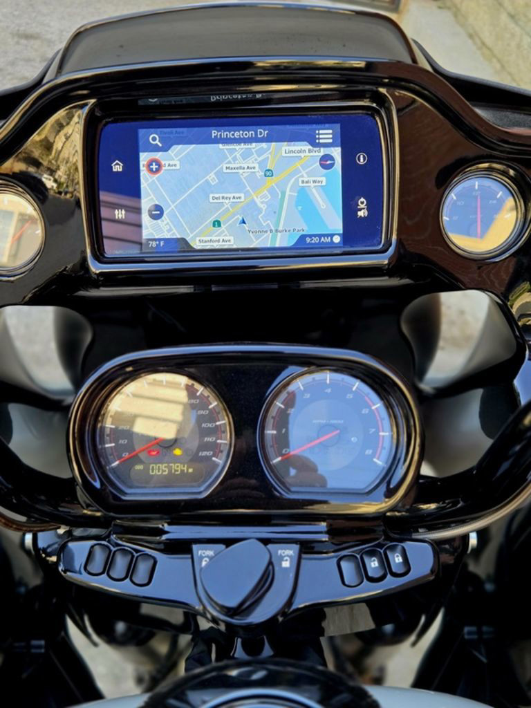 CVO® Road Glide®