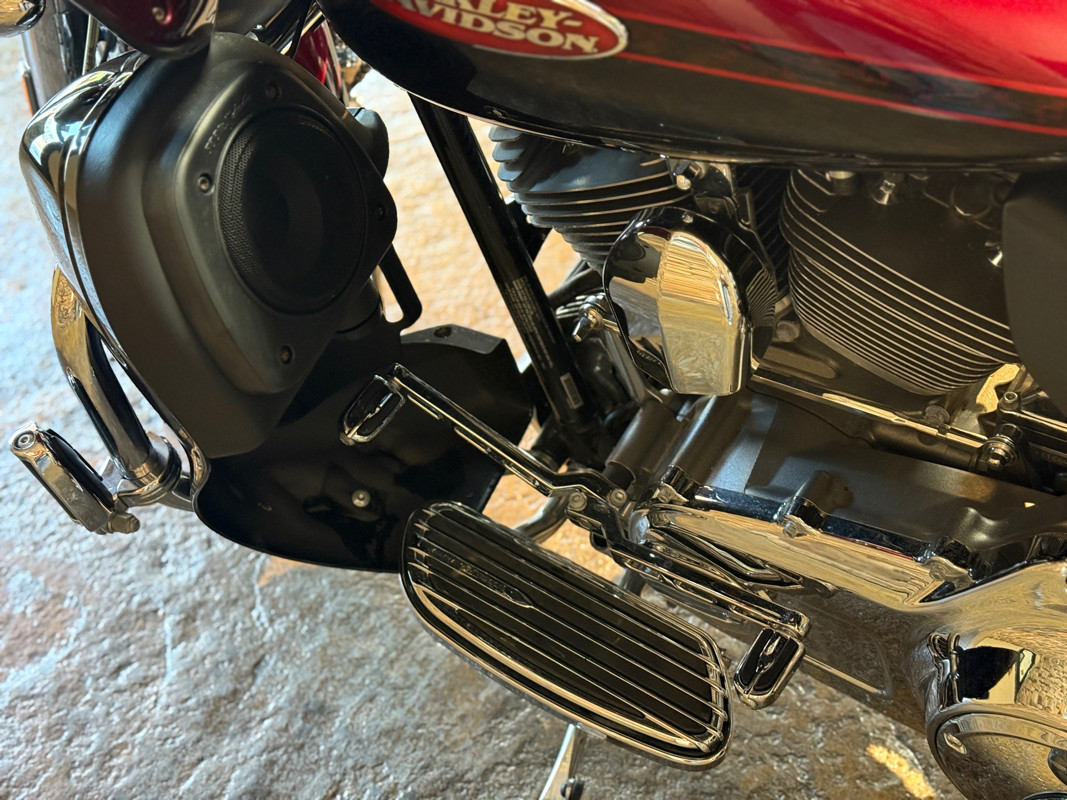 CVO™ Road Glide® Ultra