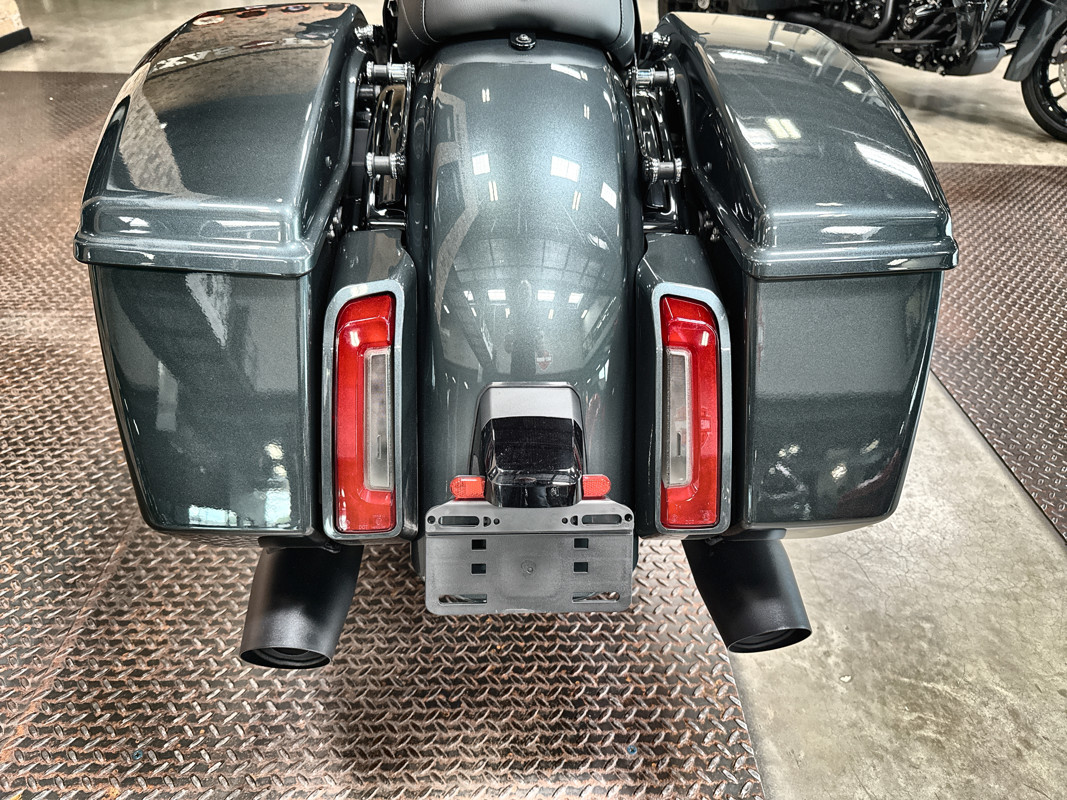Street Glide®