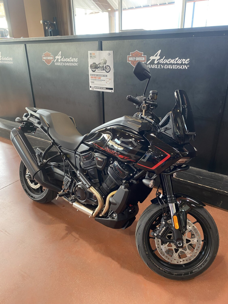 Pan America® 1250 ST