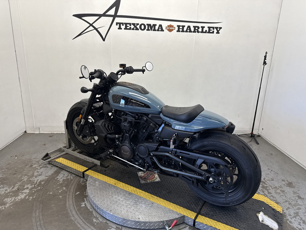 Sportster® S