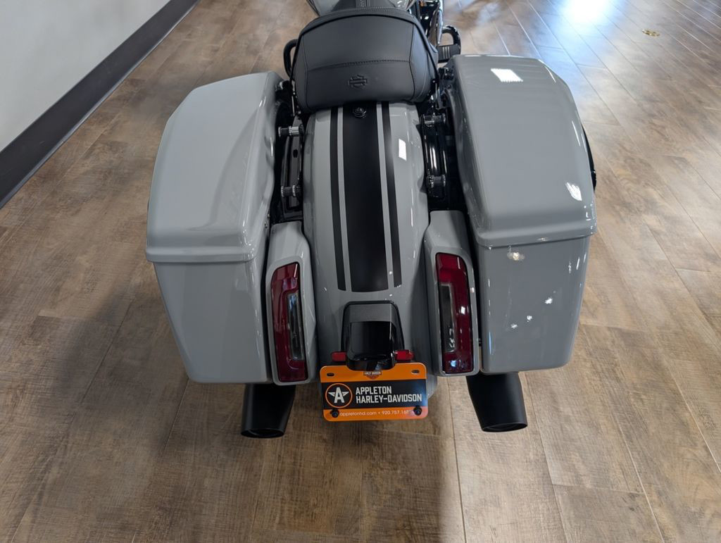 Road Glide®