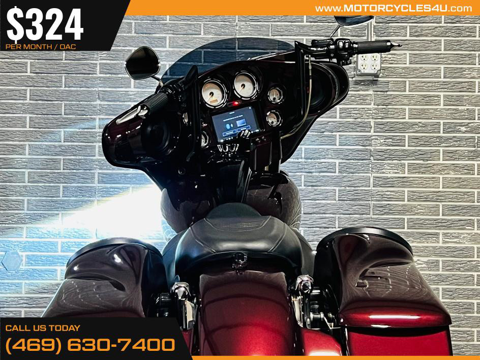 Street Glide®
