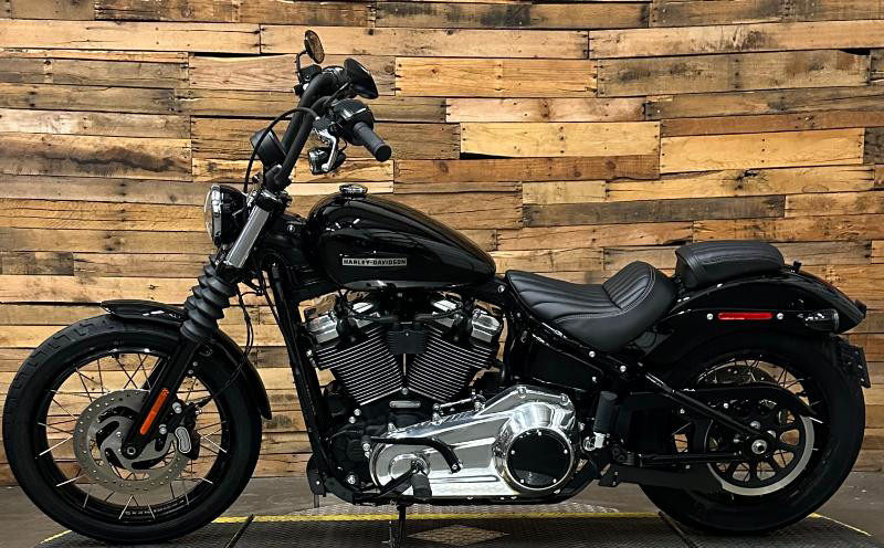 Street Bob®